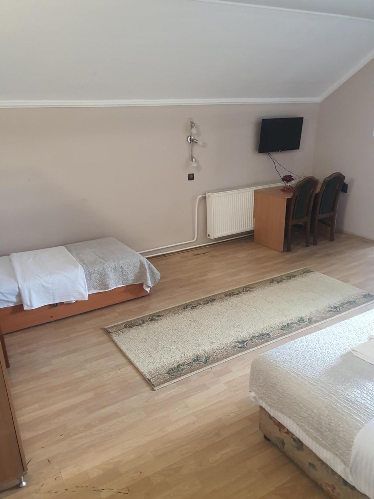 Guest House Vila Bor Нови-Сад Экстерьер фото
