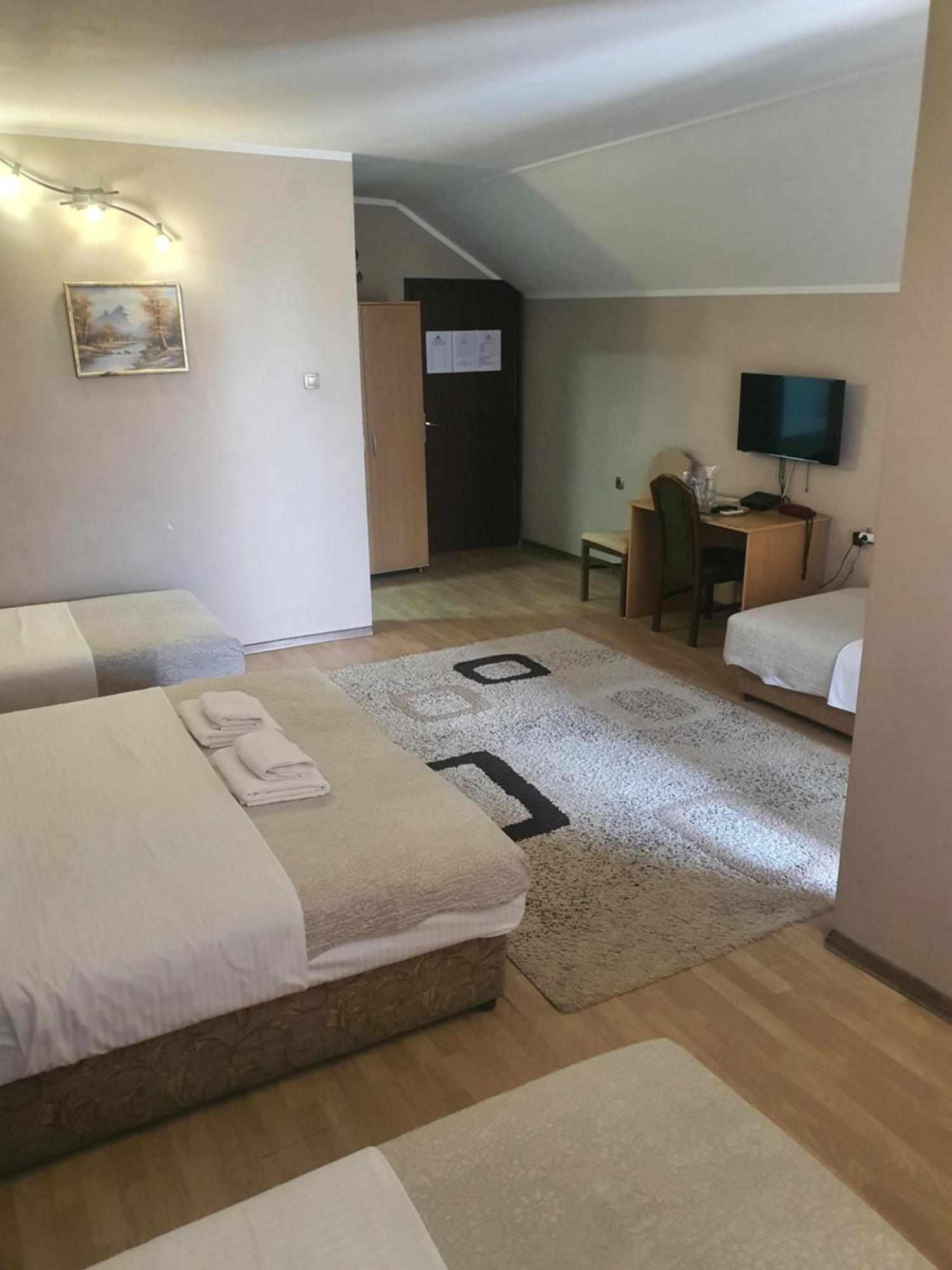 Guest House Vila Bor Нови-Сад Экстерьер фото